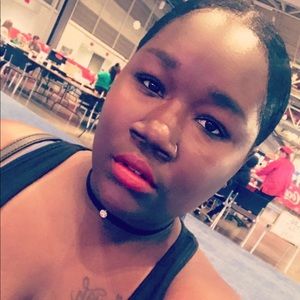 Meet your Posher, Jerrlyn